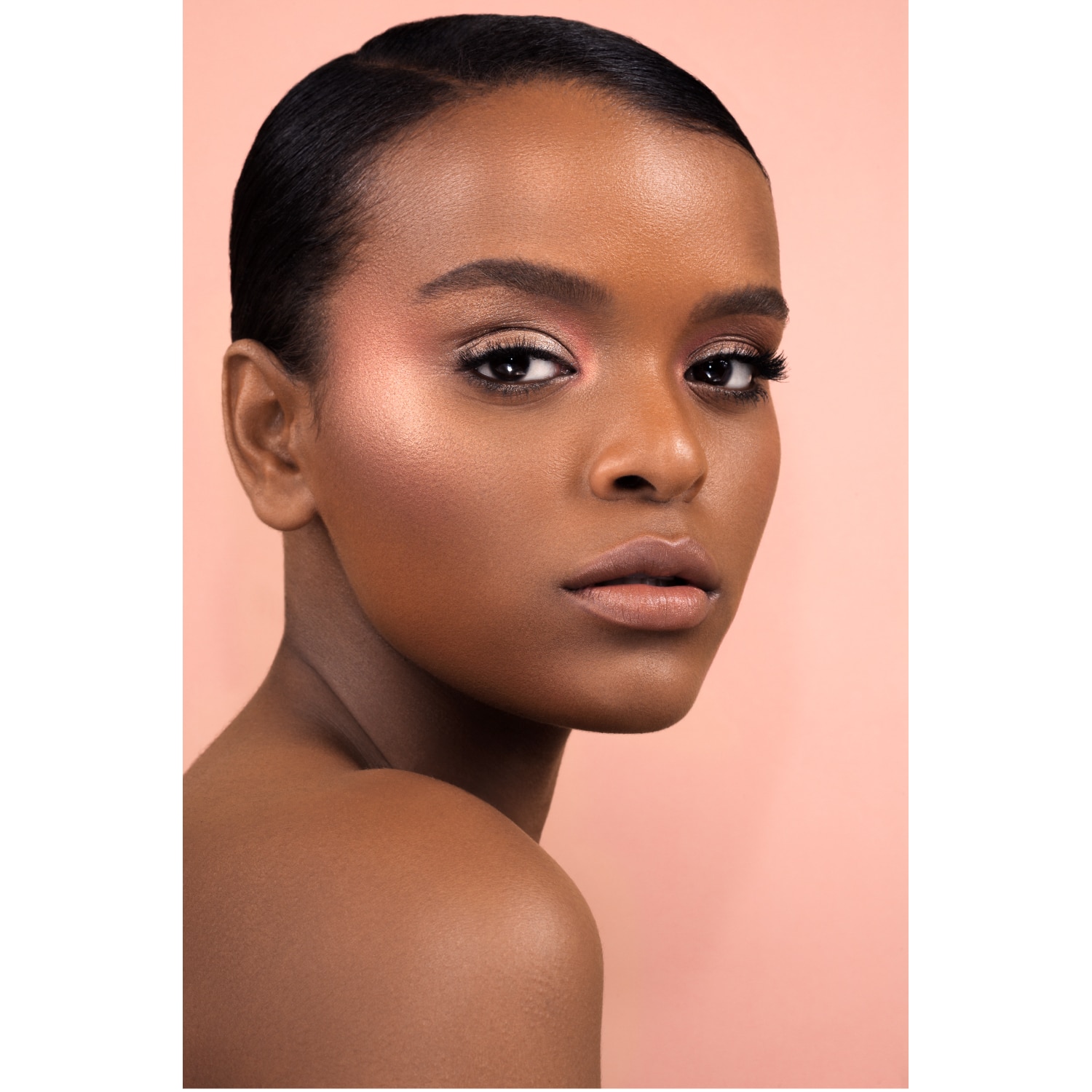 BLOOM HIGHLIGHTING BLUSH (BLIUSH ILUMINADOR)